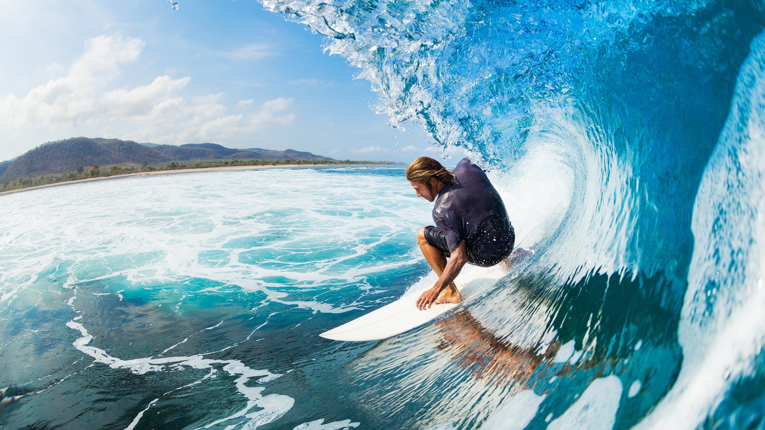 _F1赛车赛:惊险瞬间记录了速度的极限_,f1赛车极速测试